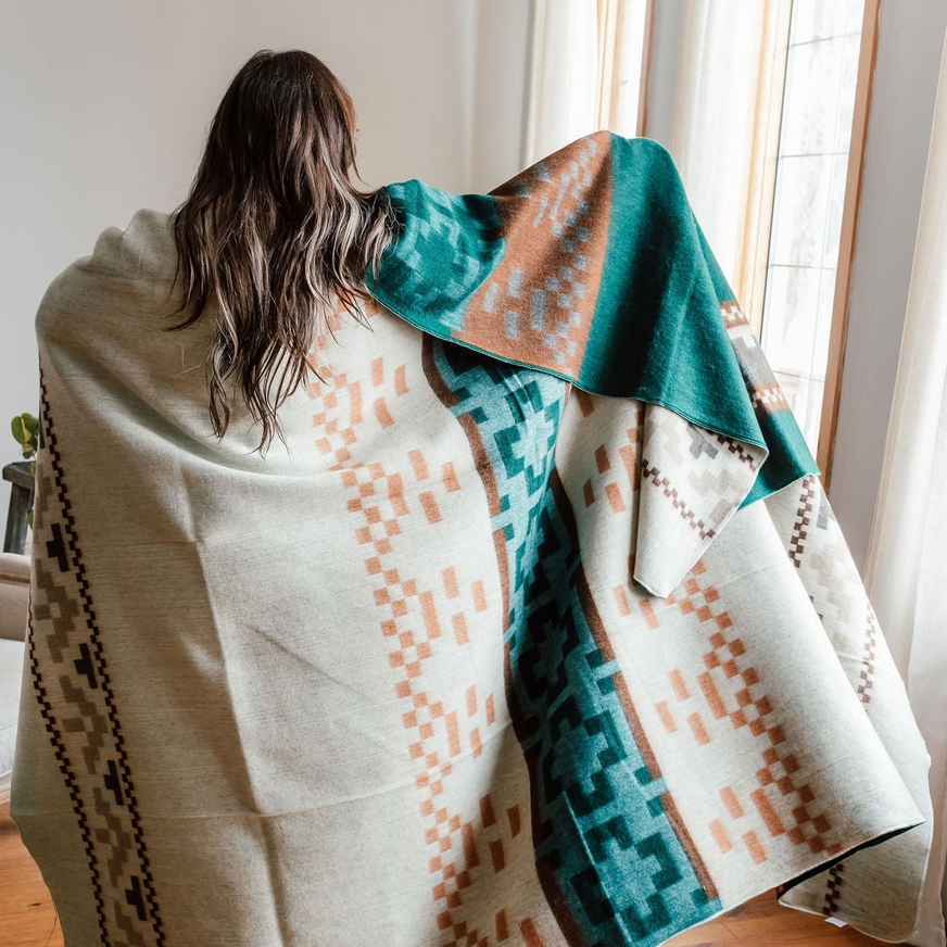 Pinewood Retreat Alpaca Blanket, Meraki Movement