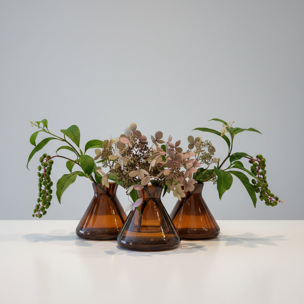 Amber Beaker vase - Bloomfields