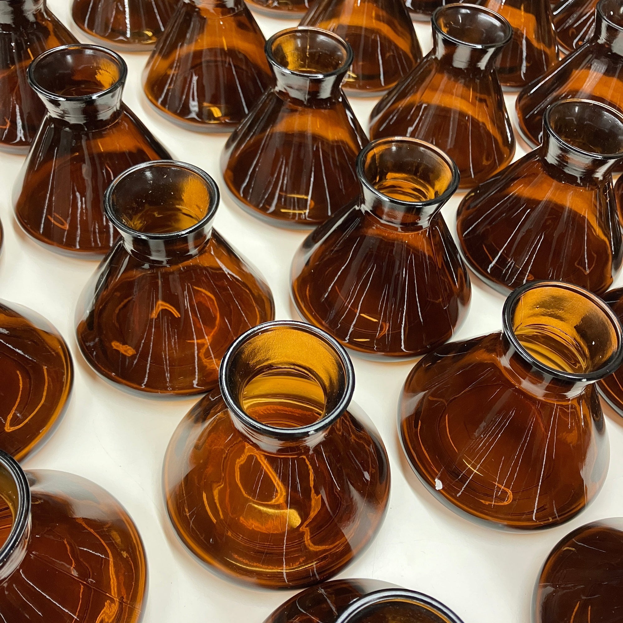 Amber Beaker vase - Bloomfields