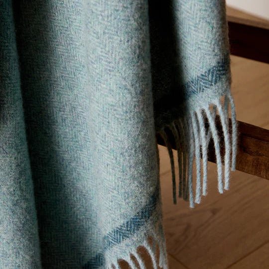 Foxford Dunbrody Lambswool Throw - Bloomfields