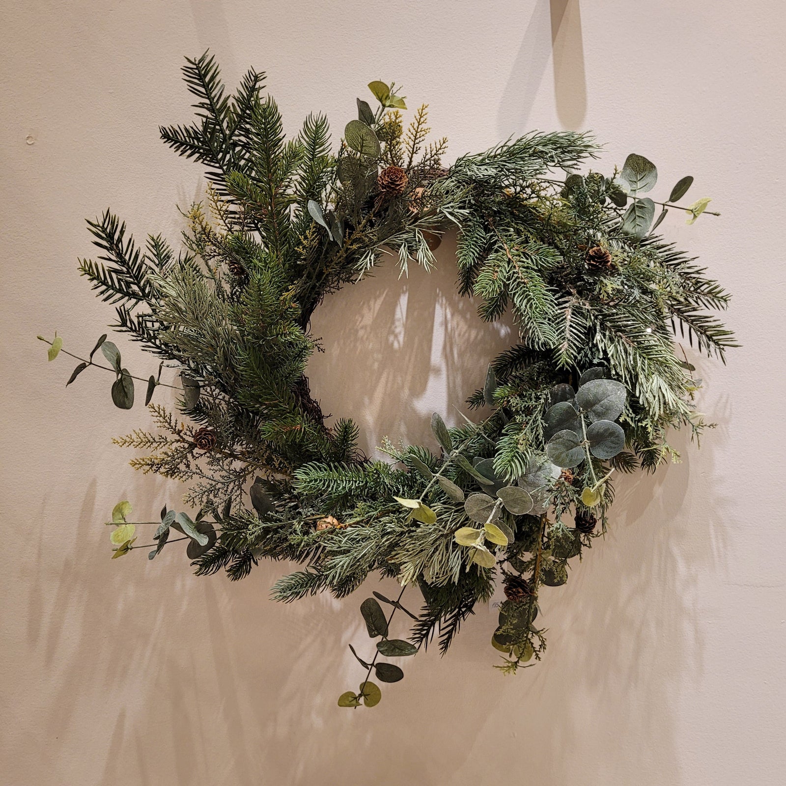 Mixed Evergreen Sparkle Wreath 24" - Bloomfields