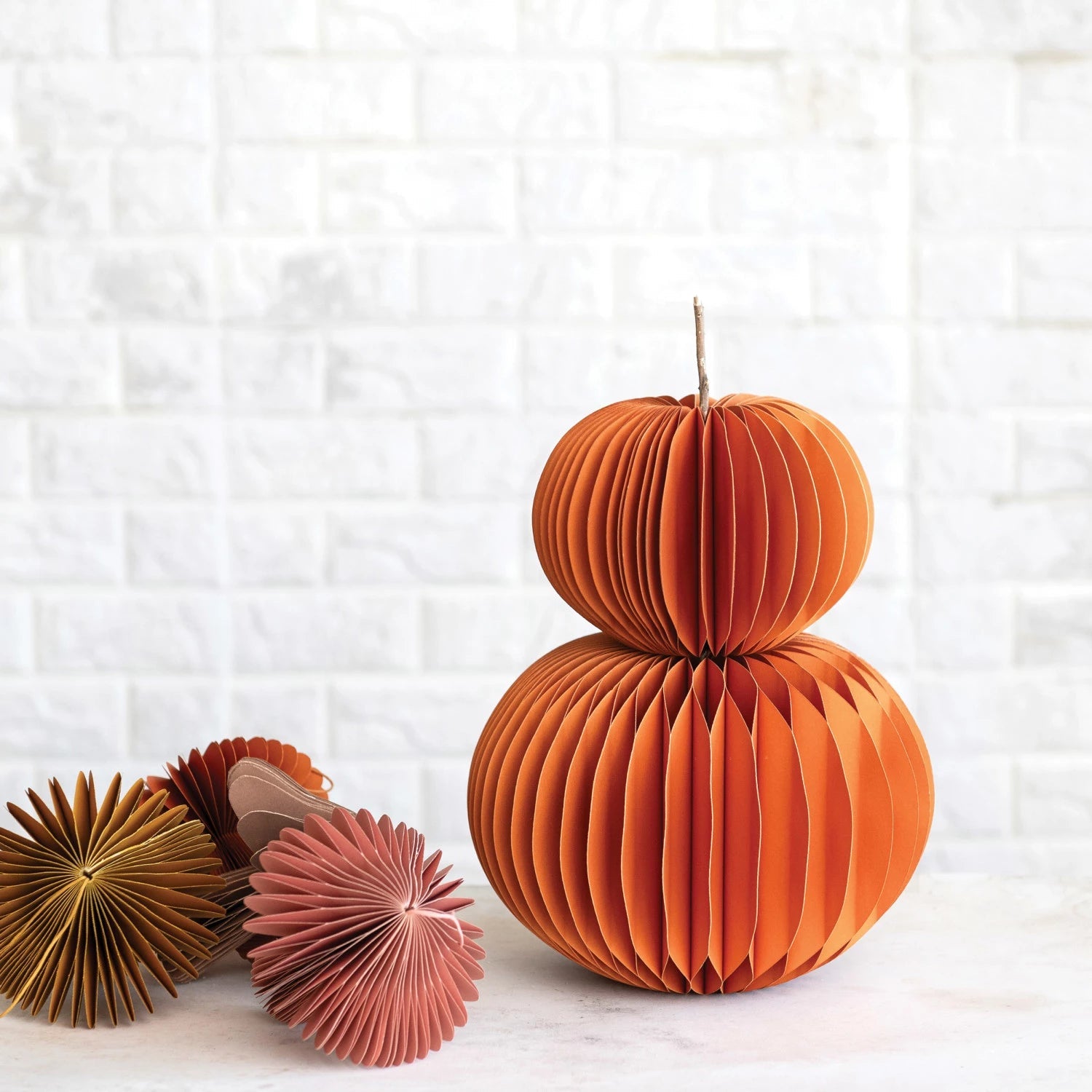 Paper Folding Honeycomb Pumpkin - Bloomfields