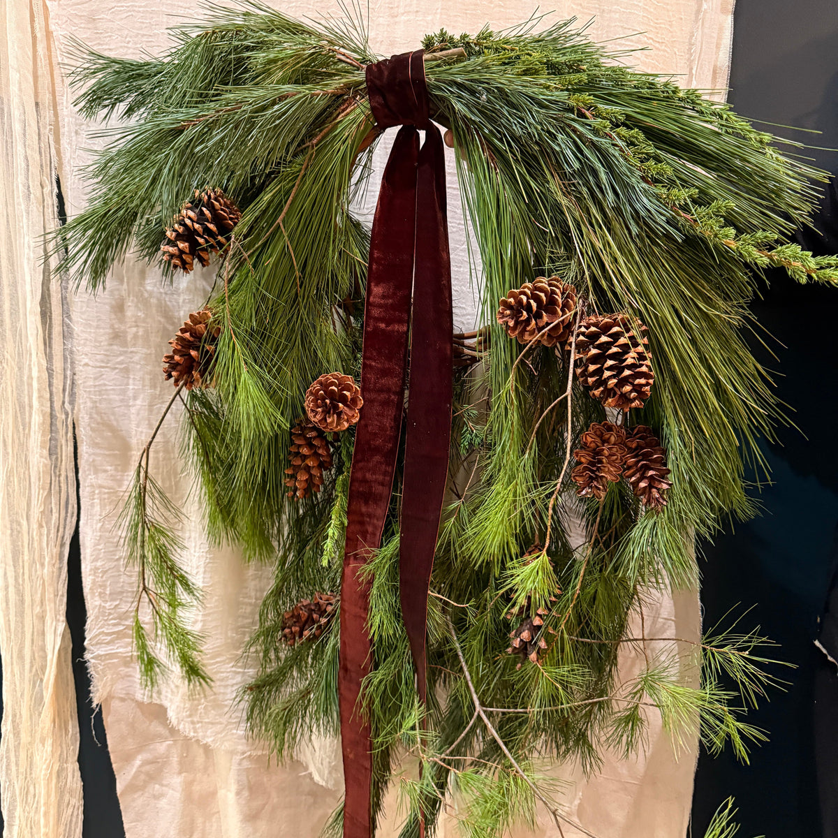 Pine Cone Forest Wreath - Bloomfields